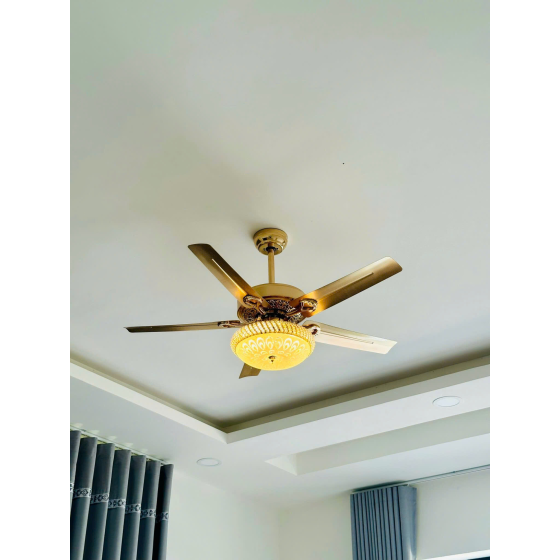 Quạt đèn pha lê 5 cánh sắt QT4801