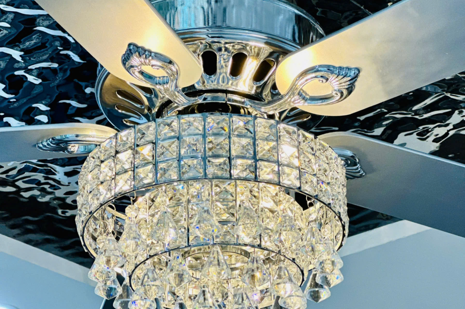 Quạt trần đèn hạt 5 cánh QT5277